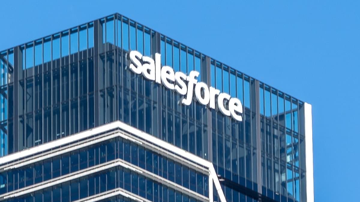Chaos in Sydney's tallest office building Salesforce Tower after 'human waste' incident in lobby sparks police response and security questions